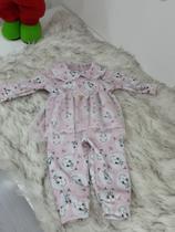 Conjunto de bata com tule em brilho e calça Conjunto de bata com tule em brilho e calça