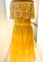 Conjunto de bata de laise ombro a ombro com saia voil