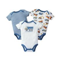 Conjunto de Body Bebê Menino Verão - 3 Peças com Desenho de Caminhão Conjunto de Body Bebê Menino Verão - 3 Peças com Desenho de Caminhão