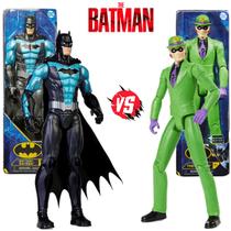 Conjunto de Bonecos Batman com Traje Tech Azul e Charada