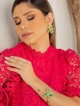 Conjunto de bracelete e brinco esmaltado banho em ouro 18k Conjunto de bracelete e brinco esmaltado banho em ouro 18k