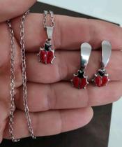 Conjunto de brincos com colar e pingente aço inox Joaninha menina mulher Conjunto de brincos com colar e pingente aço inox Joaninha menina mulher