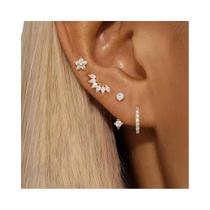 Conjunto De Brincos De Flor De Zircônia Dourada 4 Peças Brincos Huggie Hoop Para Mulheres Joias De Conjunto De Brincos De Flor De Zircônia Dourada 4 Peças Brincos Huggie Hoop Para Mulheres Joias De