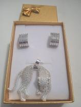 Conjunto de brincos e pingentes de Prata com zircônia brancas Conjunto de brincos e pingentes de Prata com zircônia brancas
