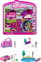 Conjunto de brinquedos Barbie Mini BarbieLand com 4 bonecas e 4 veículos de brinquedo