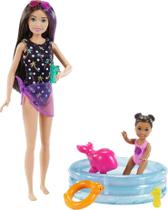 Conjunto de brinquedos Barbie Skipper Babysitters Inc com boneca Skipper e piscina