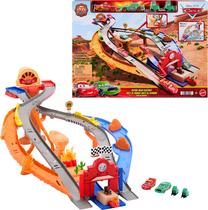 Conjunto de brinquedos Mattel Disney Pixar Cars com Lightning McQueen Conjunto de brinquedos Mattel Disney Pixar Cars com Lightning McQueen