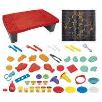Conjunto de brinquedos para churrasco Play-Doh Kitchen Creations Big Grill 40 peças