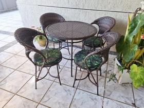 Conjunto de Cadeira e Mesa Fibra Sintética Arco-Balena - 1 Mesa + 4 Cadeiras - Tecido Maranta Preto - Varanda Fibras