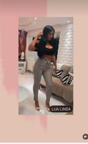 Conjunto de calça com croped estiloso