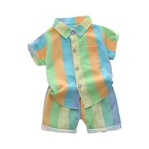 Conjunto De Camisa E Shorts De Verão Para Bebê E Criança 2PCS Estampa Completa Listras Verticais Em Conjunto De Camisa E Shorts De Verão Para Bebê E Criança 2PCS Estampa Completa Listras Verticais Em