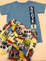 Conjunto de camiseta e bermuda