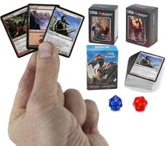 Conjunto de colecionador Worlds Smallest Magic The Gathering com Ajani VS. Nicol Bolas