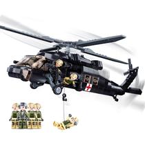 Conjunto de construção: helicóptero utilitário preto UH-60 com 4 bonecos, 692 unidades Conjunto de construção: helicóptero utilitário preto UH-60 com 4 bonecos, 692 unidades