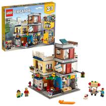 Conjunto de construção LEGO Creator 3 em 1 Townhouse Pet Shop & Café