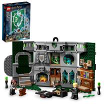Conjunto de construção LEGO Harry Potter Slytherin House 76410 com Draco