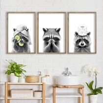Conjunto de decoração de arte de parede Raccoon Bathroom, 3 peças, moldura de madeira de 40 x 28 cm