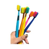 Conjunto De Escovas De Dente De Nylon Suave Chocolate Suíço Caring Com 5 Pacotes, Cabo Ergonômico Conjunto De Escovas De Dente De Nylon Suave Chocolate Suíço Caring Com 5 Pacotes, Cabo Ergonômico