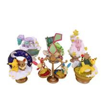 Conjunto de estatuetas Stardust Creatures, pacote com 6 unidades, PVC de 8 cm com Pikachu Mew Conjunto de estatuetas Stardust Creatures, pacote com 6 unidades, PVC de 8 cm com Pikachu Mew