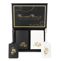 Conjunto de Etiquetas de Bagagem e Porta-Passaportes Cosweet - Mr. & Mrs. Conjunto de Etiquetas de Bagagem e Porta-Passaportes Cosweet - Mr. & Mrs.