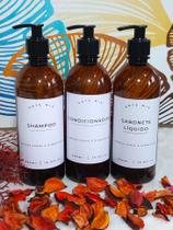 Conjunto de Frascos Pet Branco 500ml Cilindrico, kit Banho, Shampoo, Condicionador e Sabonete Líquido, preto Conjunto de Frascos Pet Branco 500ml Cilindrico, kit Banho, Shampoo, Condicionador e Sabonete Líquido, preto