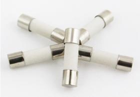 Conjunto de Fusíveis Divine Lighting 5x20 mm 3,15 A de Ação Lenta 250 V Conjunto de Fusíveis Divine Lighting 5x20 mm 3,15 A de Ação Lenta 250 V