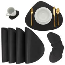 Conjunto de jogos americanos Juvale em forma de cunha em material sintético preto, 4 peças Conjunto de jogos americanos Juvale em forma de cunha em material sintético preto, 4 peças