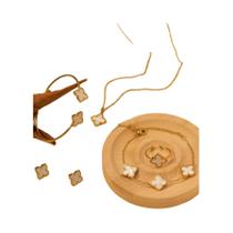 Conjunto De Joias De Aço Inoxidável Trevo De Quatro Folhas: Colar, Pulseira, Anel E Brincos Moda Conjunto De Joias De Aço Inoxidável Trevo De Quatro Folhas: Colar, Pulseira, Anel E Brincos Moda