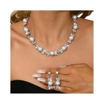 Conjunto De Joias Femininas Em Tom Prateado Com Pérolas Falsas E Cristais: Colar, Pulseira E Brincos