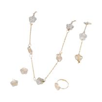 Conjunto De Joias Feminino Trevo De Cinco Folhas Da Sorte: Pulseira, Brincos E Colar Conjunto De Joias Feminino Trevo De Cinco Folhas Da Sorte: Pulseira, Brincos E Colar