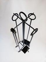 Conjunto de Limpeza para Lareira e Churrasqueira 5 Peças em Ferro Cor Preto Conjunto de Limpeza para Lareira e Churrasqueira 5 Peças em Ferro Cor Preto