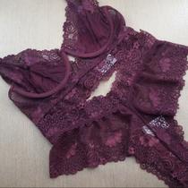 Conjunto de lingerie com bojo sexy luxo - Conjunto Jennifer Conjunto de lingerie com bojo sexy luxo - Conjunto Jennifer