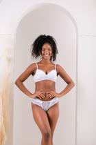 Conjunto de lingerie luxo tanga, de poliamida isa, com bojo. Conjunto de lingerie luxo tanga, de poliamida isa, com bojo.