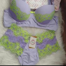 Conjunto de Lingerie Roxo com Verde Lion