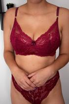 Conjunto de Lingerie Vinho Rendado Sofisticação e Conforto em Cada Detalhe