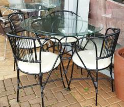Conjunto de mesa com 4 cadeiras BARCELONA Conjunto de mesa com 4 cadeiras BARCELONA