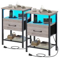 Conjunto de mesa de cabeceira TRIFEBLE 2 com estação de carregamento LED Greige