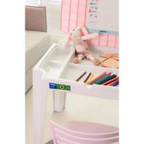 Conjunto de Mesa e Cadeira Infantil Tramontina Beni em Polipropileno Rosa com Quadro de Atividades Conjunto de Mesa e Cadeira Infantil Tramontina Beni em Polipropileno Rosa com Quadro de Atividades