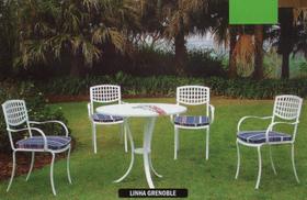 Conjunto de Mesa para Jardim Genoble em Alumínio Fundido