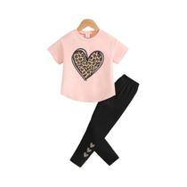 Conjunto De Moda De Verão Para Meninas Com Top Estampado De Coração E Calças Sólidas, Roupa Casual