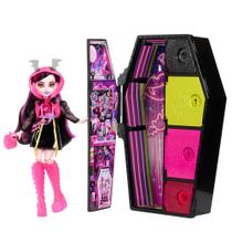 Conjunto de moda Monster High Doll Draculaura com mais de 19 surpresas