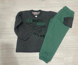 Conjunto de Moletom Tamanho 4 Tema Skate Conjunto de Moletom Tamanho 4 Tema Skate