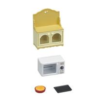 Conjunto de Móveis Calico Critters para Casa de Bonecas - Inclui Armário de Microondas