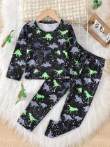 Conjunto de Pijama de Dinossauro que Brilha no Escuro - Lavável à Máquina - Para Meninos Conjunto de Pijama de Dinossauro que Brilha no Escuro - Lavável à Máquina - Para Meninos