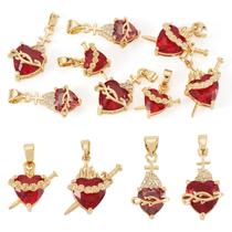 Conjunto de pingentes Craftora, banhado a ouro 18 quilates, Sacred Heart, 8 unidades Conjunto de pingentes Craftora, banhado a ouro 18 quilates, Sacred Heart, 8 unidades