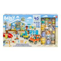 Conjunto de praia Bluey Friends & Family com House Playset de 45 peças