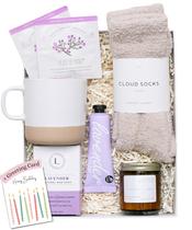 Conjunto de presentes de spa Unboxme Lavender com vela, bomba de banho e sabonete Conjunto de presentes de spa Unboxme Lavender com vela, bomba de banho e sabonete