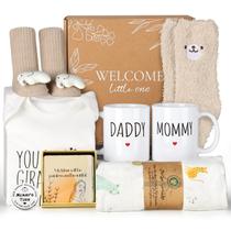 Conjunto de presentes Suhctuptx New Mom para futura mamãe com canecas para mamãe e papai