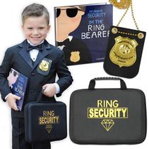 Conjunto de presentes Tickle & Main Ring Bearer com livro, crachá e maleta