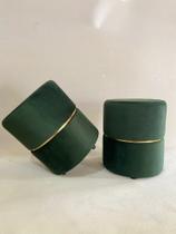 Conjunto de Puff redondo moderno com detalhe cinta para sala de estar ou quarto - Verde Escuro Suede Conjunto de Puff redondo moderno com detalhe cinta para sala de estar ou quarto - Verde Escuro Suede